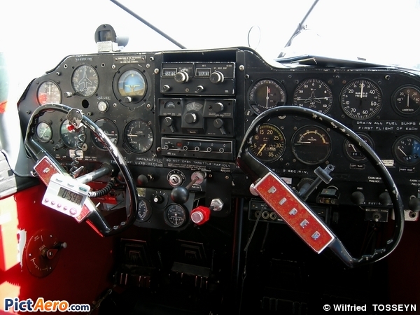 Piper PA-22-150 Tri-Pacer (Private / Privé)