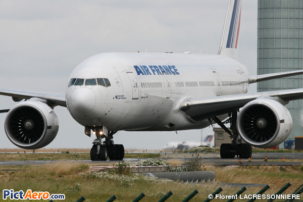 Boeing 777-228/ER (Air France)