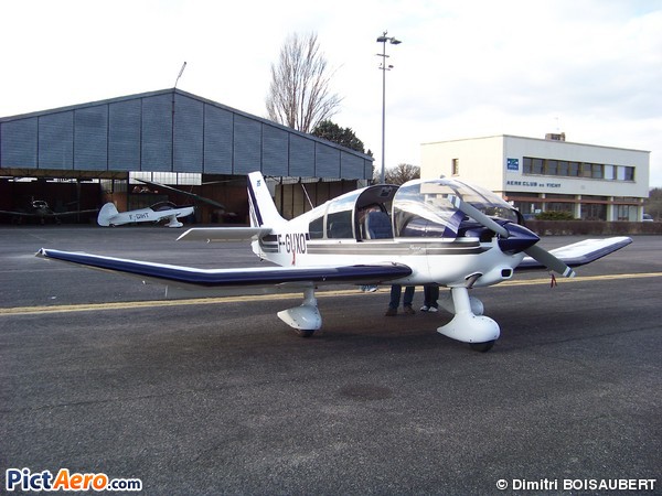 Robin DR 400-180 (Aéroclub de Vichy)