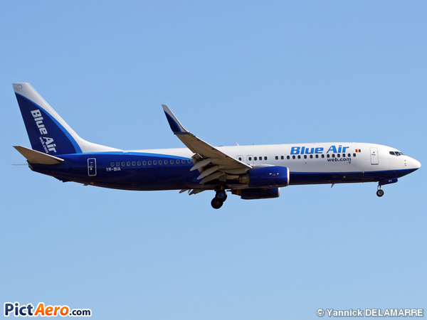 Boeing 737-8AS (Blue Air)