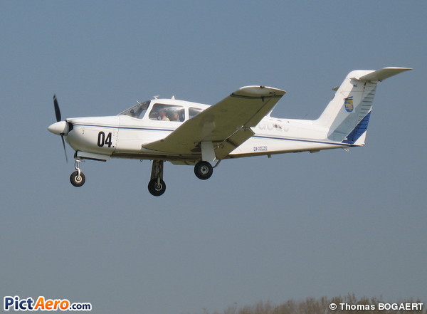 Piper PA-28 RT-201T Turbo Arrow IV (Private / Privé)