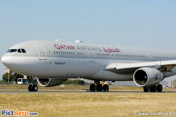 Airbus A330-302E (Qatar Airways)
