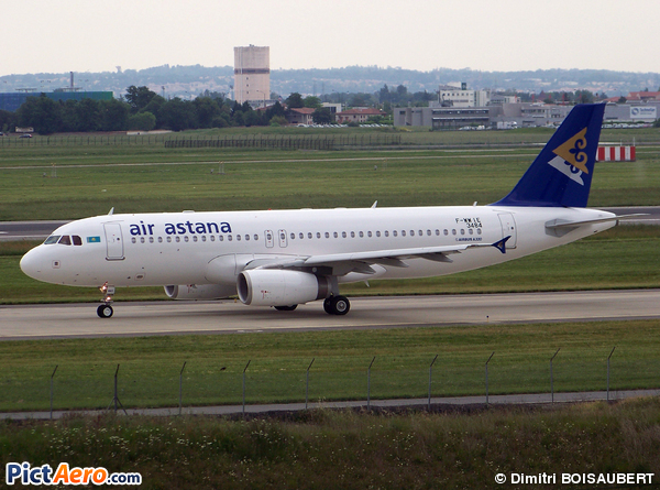Airbus A320-232 (Air Astana)
