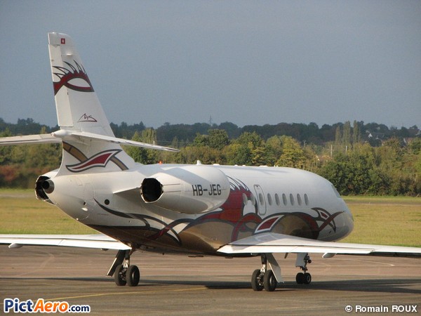 Dassault Falcon 2000EX (Comlux Aviation)
