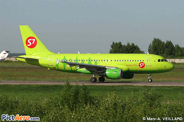 Airbus A319-114 (S7 - Siberia Airlines)