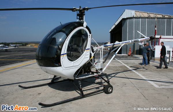 Schweizer 269C (Rotorclub de Provence)