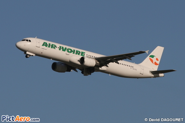 Airbus A321-211 (Air Ivoire)