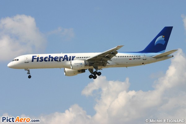 Boeing 757-2Q8 (Fischer Air)
