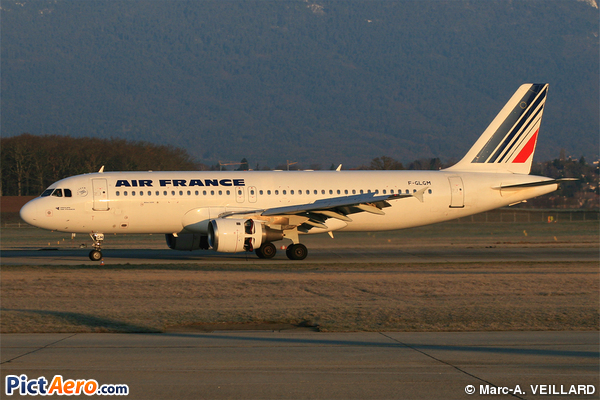 Airbus A320-212 (Air France)