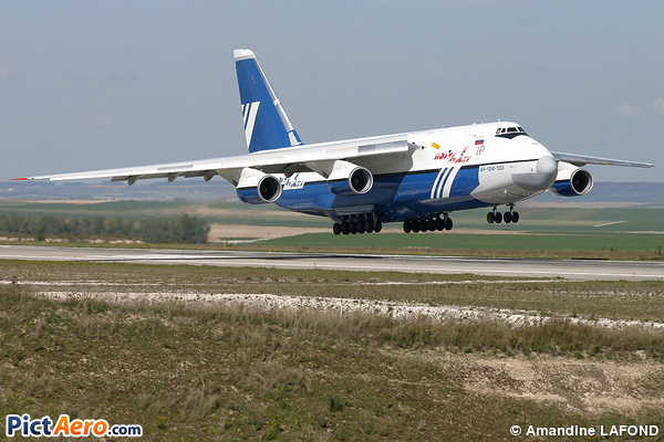 Antonov An-124-100 Ruslan (Polet Flight)