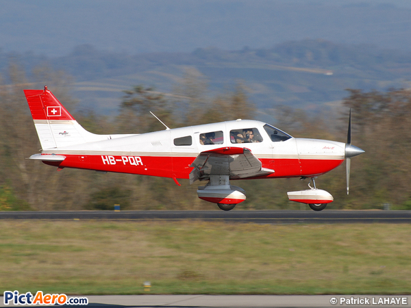 Piper PA-28-181 Archer III (Flugschule Basel)