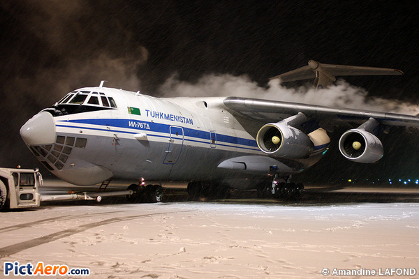 Ilyushin Il-76TD  (Turkmenistan Airlines)