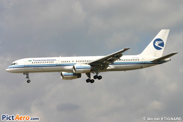 Boeing 757-22K (Turkmenistan Airlines)