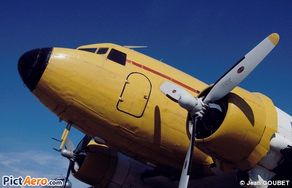 Douglas C-47A Skytrain (DC 3C-S1C3G) (Aeromarket)
