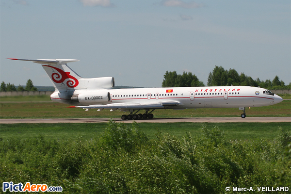 Tupolev Tu-154M (Air Manas)