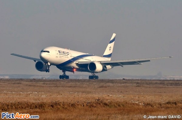 Boeing 777-258/ER (El Al Israel Airlines)
