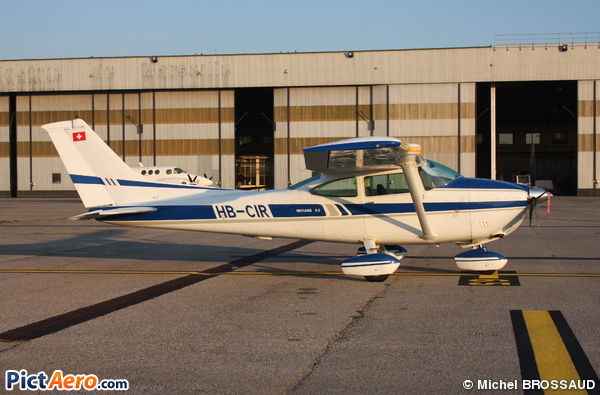 Cessna 182Q Skylane II (Motorfluggruppe Basel)