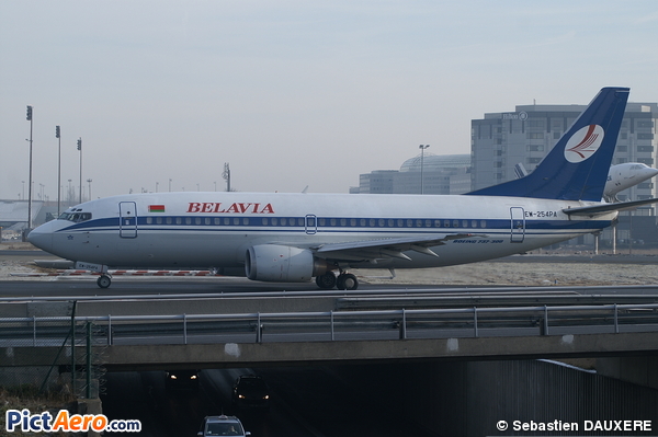 Boeing 737-3Q8 (Belavia Belarusian Airlines)