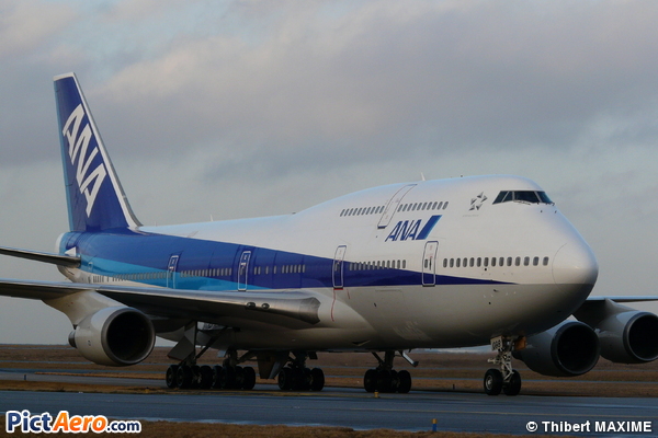Boeing 747-481 (All Nippon Airways)