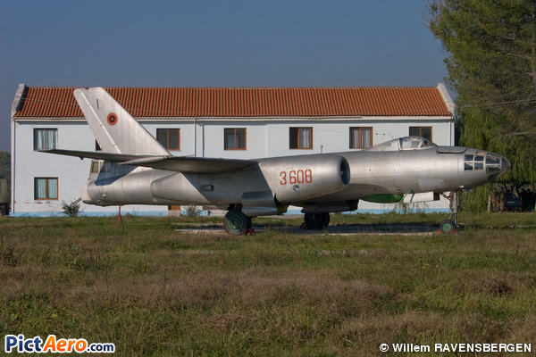 Harbin H-5 (Albania - Air Force)