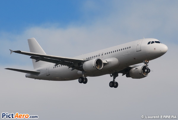 Airbus A320-214 (Comoro Islands Airlines)