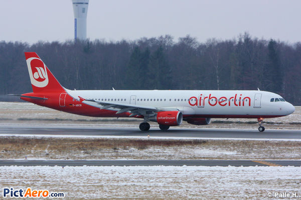 Airbus A321-211 (Air Berlin)