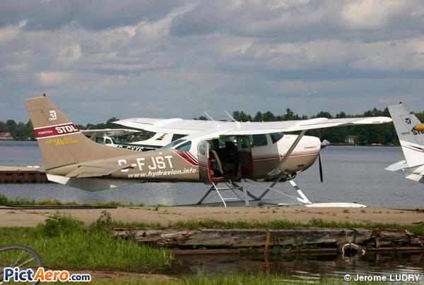Cessna U206G  (Hydravion Aventure)