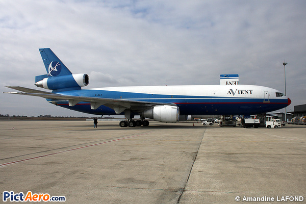 McDonnell Douglas DC-10-30F (Avient Aviation)