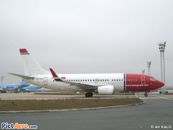 Boeing 737-31S (Norwegian Air Shuttle)