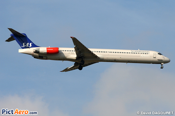 McDonnell Douglas MD-81 (DC-9-81) (Scandinavian Airlines (SAS))