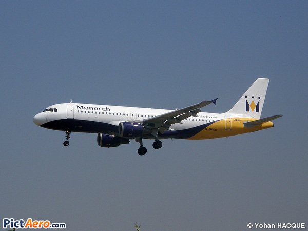Airbus A320-212 (Monarch Airlines)