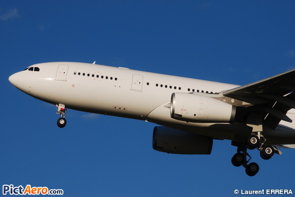 Airbus A330-243 (Hifly)