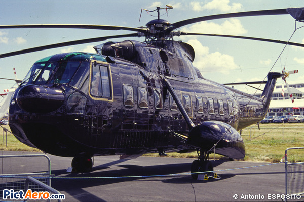 Sikorsky S-61N (Laws Helicopters Ltd)