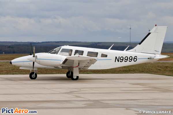 Piper PA-34-200T Seneca II (Aircraft Guaranty Title Corp Trustee)