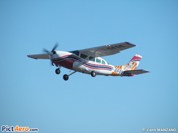 Cessna U206G  (Service Départemental Incendie & Secours Pyrénées Orientales)