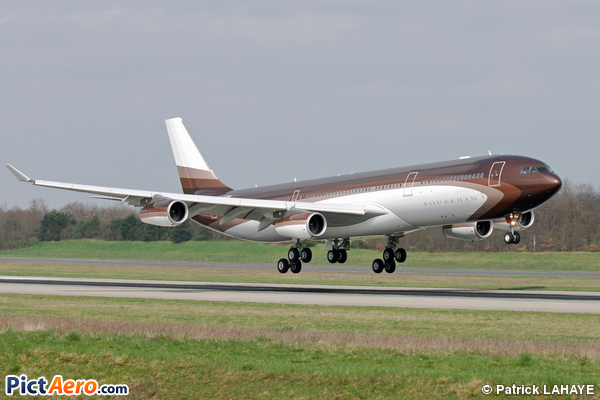 Airbus A340-313X (Global Jet Luxembourg)