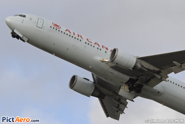 Boeing 767-375/ER (Air Canada)