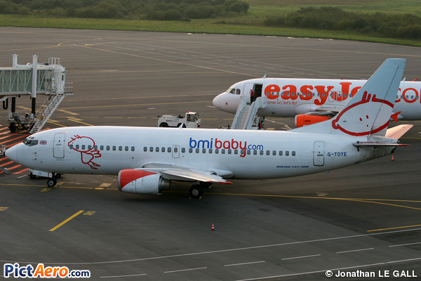 Boeing 737-33A (bmibaby)