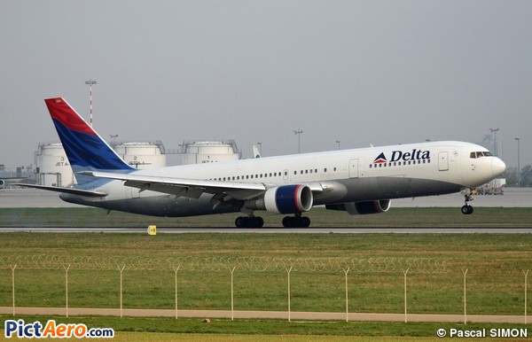 Boeing 767-3P6/ER (Delta Air Lines)