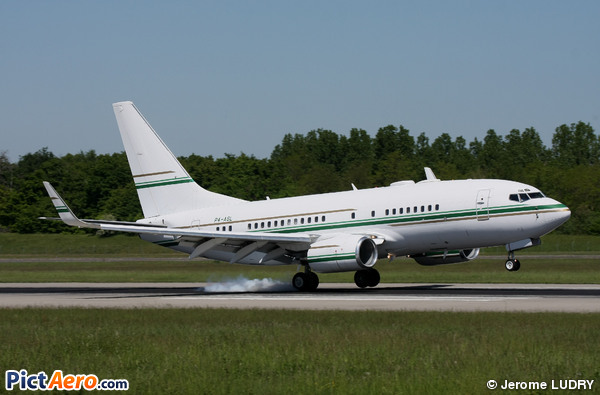 Boeing 737-7BH/WL(BBJ) (Private / Privé)