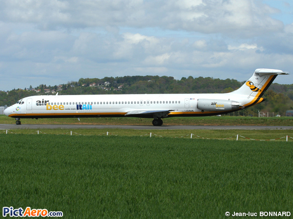 McDonnell Douglas MD-82 (DC-9-82) (Air Bee)