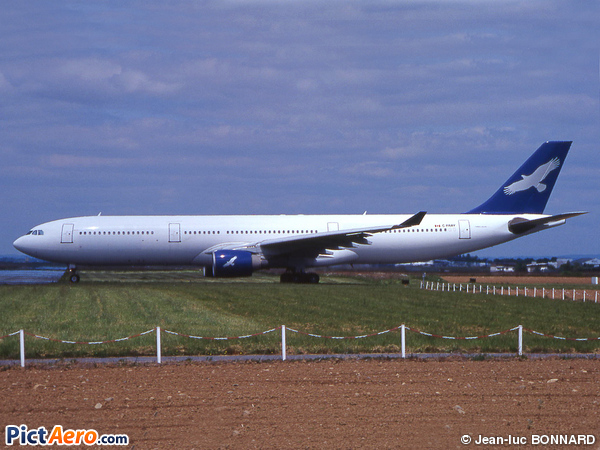 Airbus A330-322 (Skyservice Airlines)