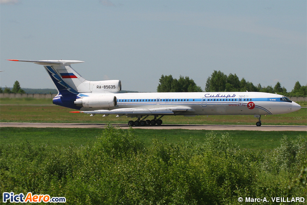 Tupolev Tu-154M (S7 - Siberia Airlines)