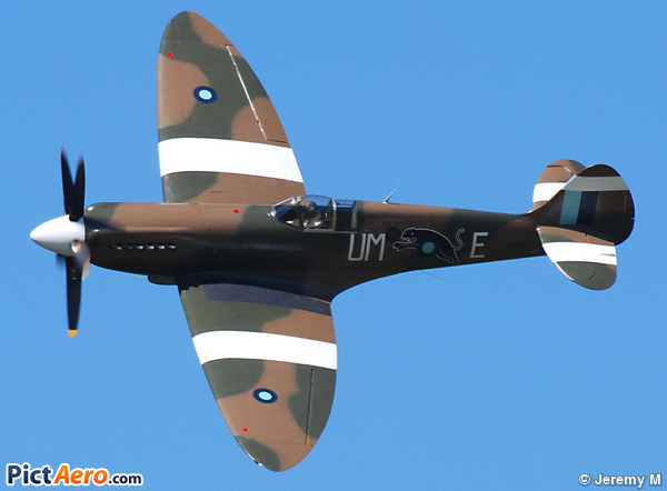 Supermarine 389 Spitfire MkXIX (Private / Privé)