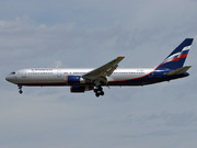Boeing 767-3T7/ER (VP-BWU)