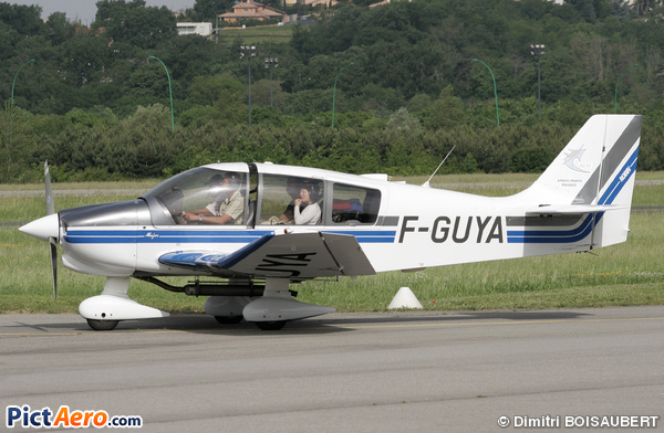 Robin DR-400-160 (ACAT Airbus France Toulouse)