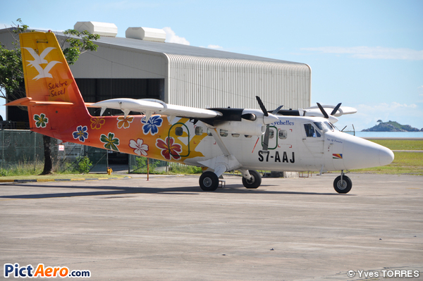 De Havilland Canada DHC-6-300 Twin Otter (Air Seychelles)