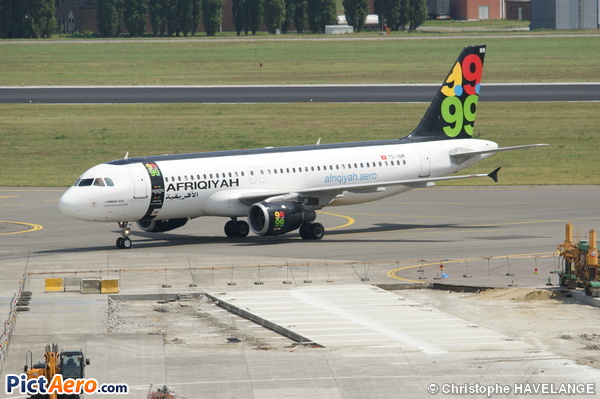 Airbus A320-211 (Afriqiyah Airways)