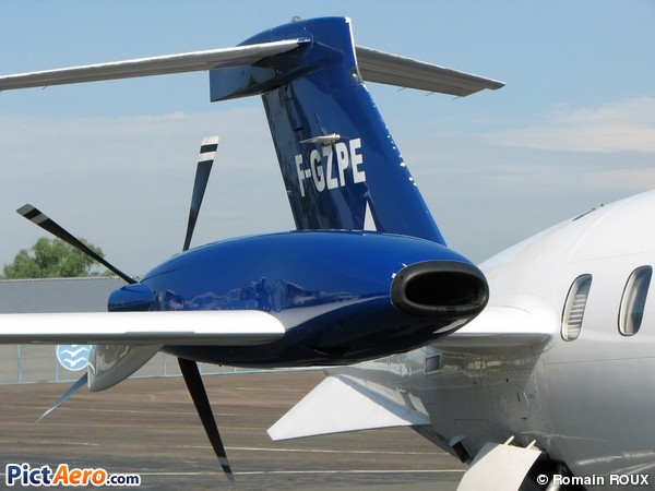 Piaggio P-180 Avanti II (Pan Europeenne Air Service)