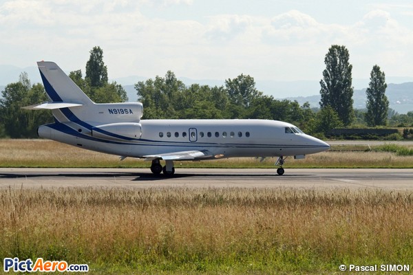 Dassault Falcon 900EX (IMP Incorporated/Synthes. West Chester, PA)